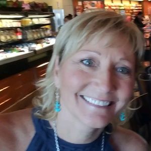 Meet your Posher, Jacki